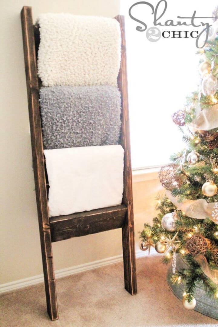 DIY Wooden Blanket Ladder