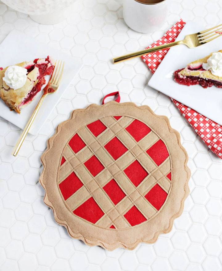 DIY Cherry Pie Potholder