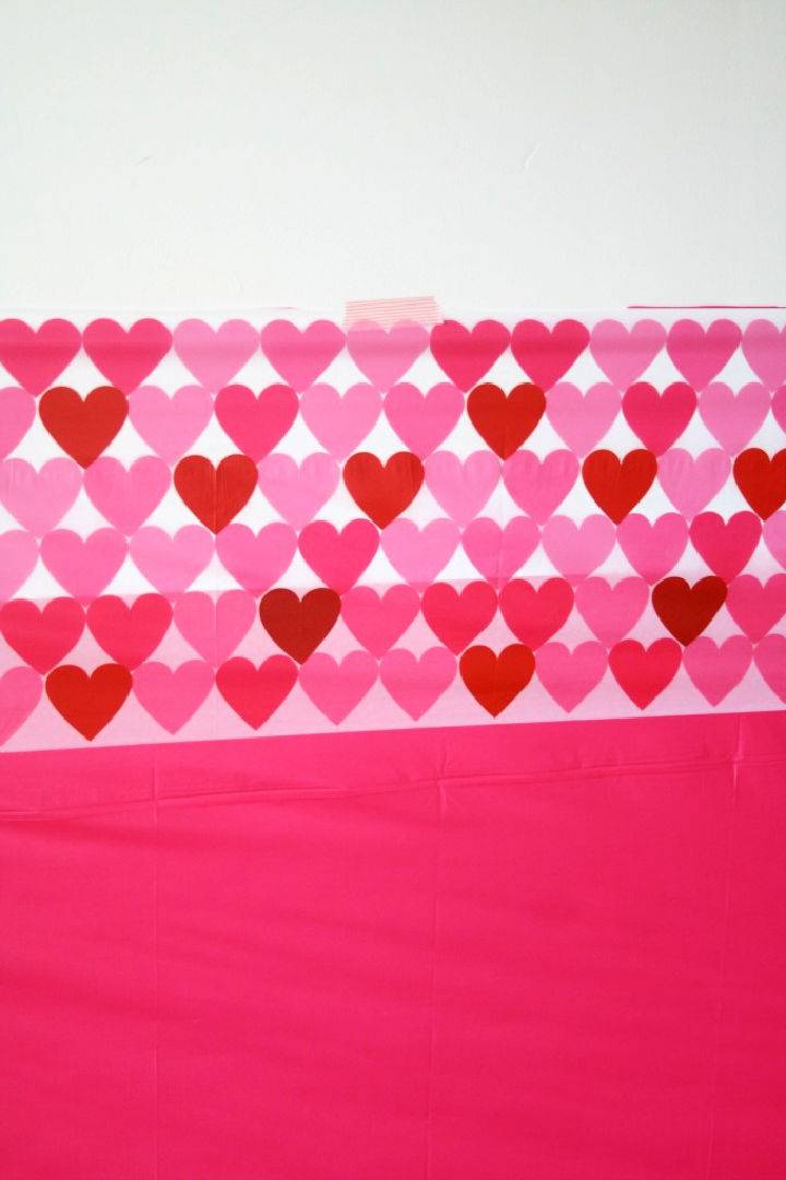 DIY Valentine’s Day Photo Booth