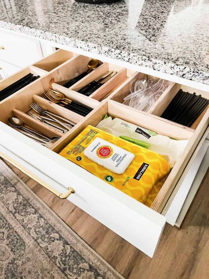  DIY Wooden Drawer Organizer