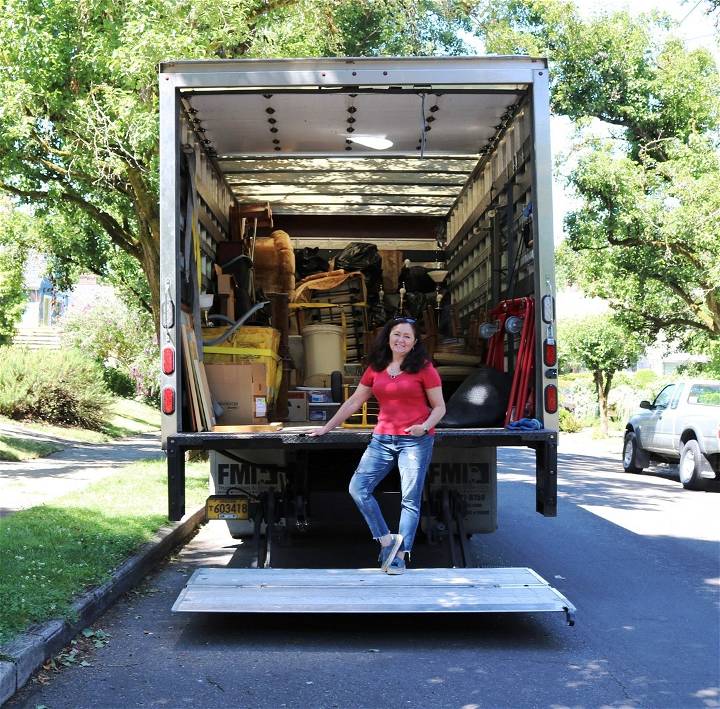 furniture donation pick up