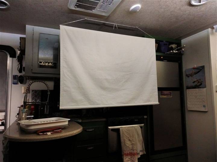 How to Make a Projector Screen