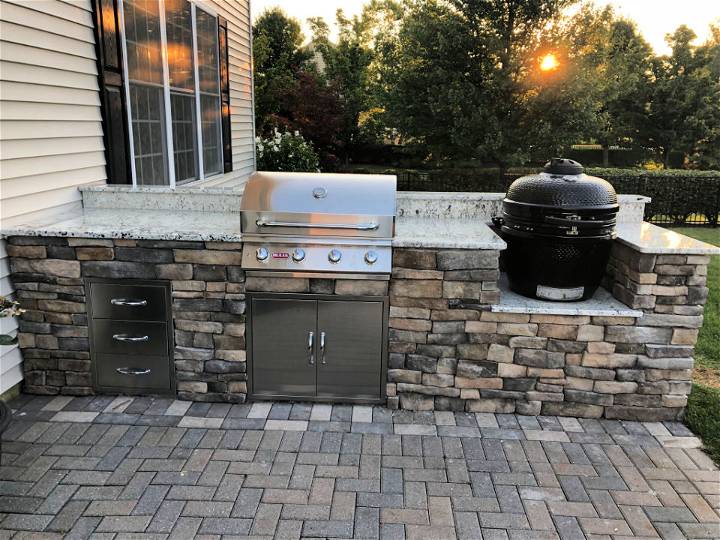 How to Make Your Own Outdoor Kitchen