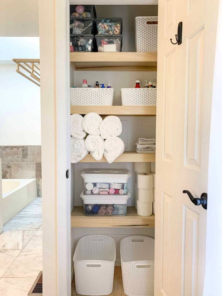 Inexpensive DIY Closet Shelves