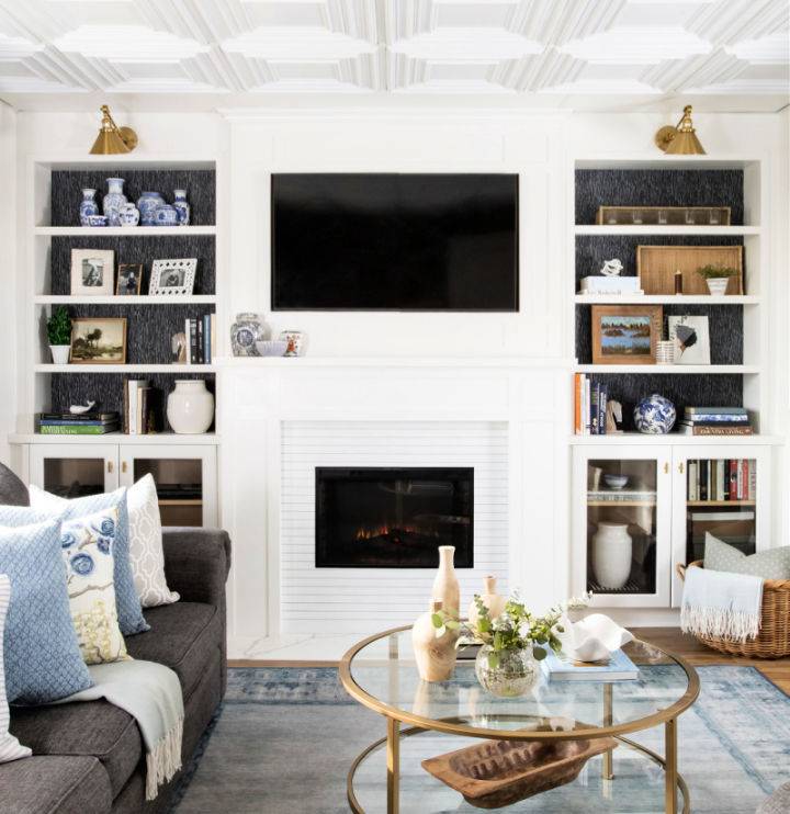 Living Room Built In Shelves and Fireplace