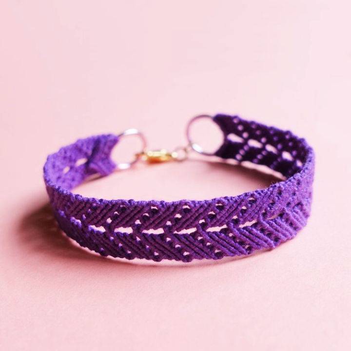 DIY Macrame Bracelet With Step by Step Instructions