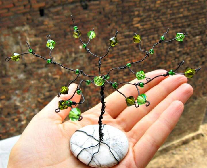 Quick DIY Gem Wire Tree