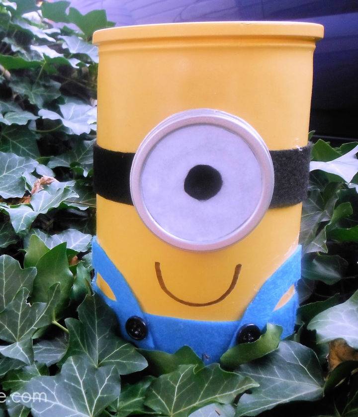 Pretty Minion Storage Crock