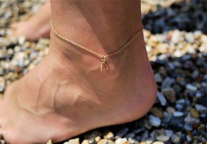 Simple DIY Anklet