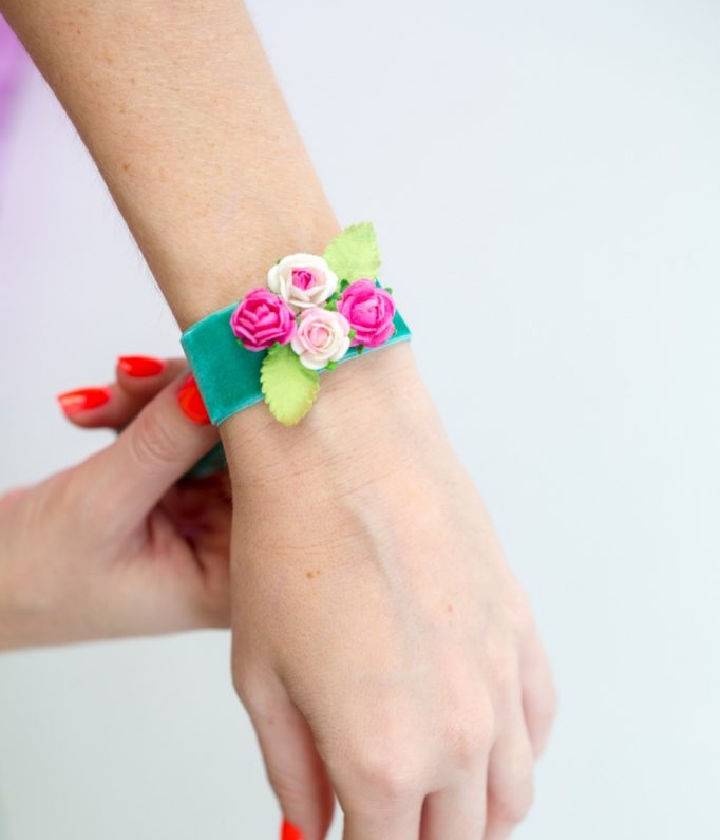 Simple DIY Paper Flower Corsage