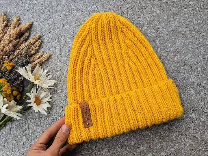 Warm Ribbed Hat Crocheting Pattern